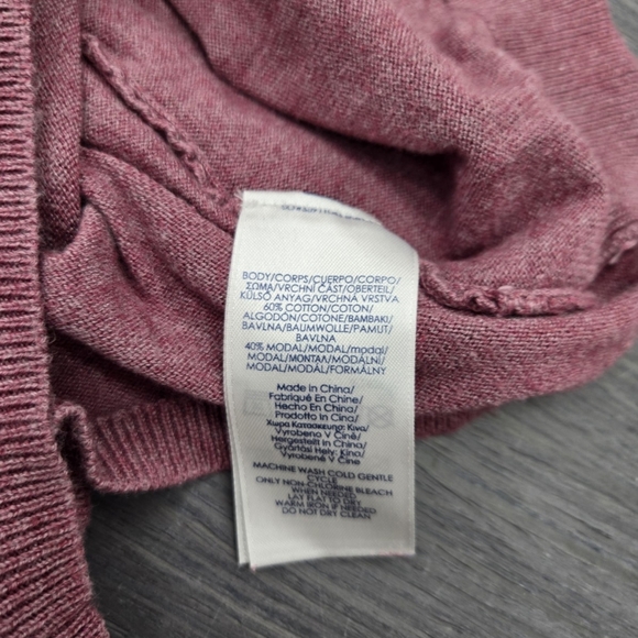 Chaps Mauve Ruffle Pink Sweatshirt Size M - Picture 6 of 12